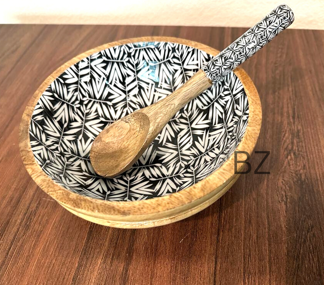 Mango wood serving bowl set